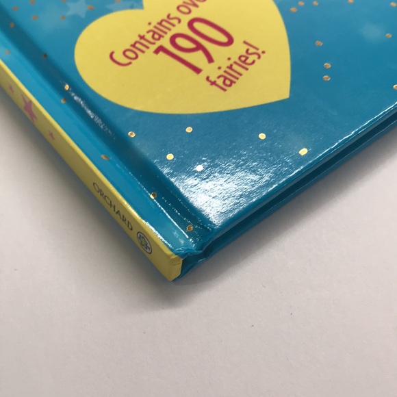 Rainbow Magic Fabulous Fairy Annual 2016 Book New - Picture 9 of 11